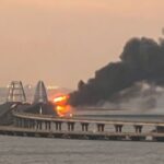 Una explosión hace colapsar una parte del único puente que une a Crimea con Rusia